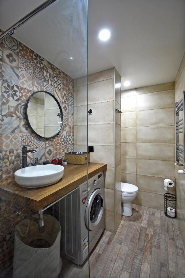 Magical Studio At Republic Square Apartment Yerevan Luaran gambar